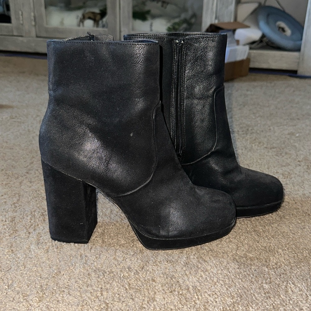 Black Boots